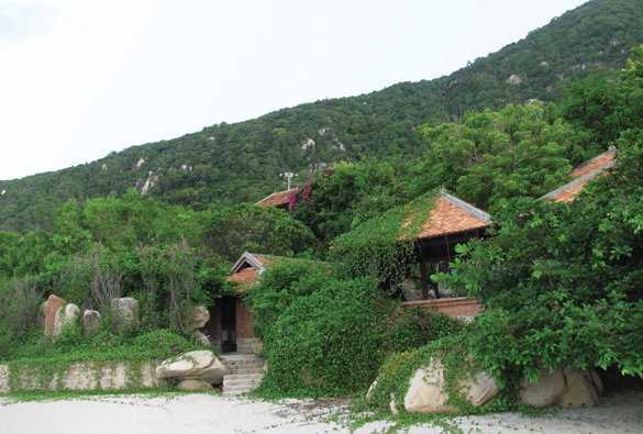 DNSG(12) 90-92 (D).indd Hoang sơ cảnh đẹp Hòn Hèo