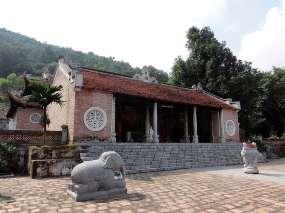 2 dulich Đền Bà Triệu, thắng cảnh xứ Thanh