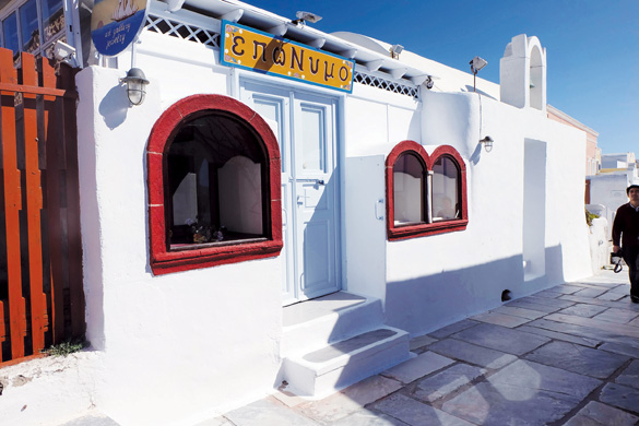 2 Santorini Santorini, thiên đường được xây bằng óc sáng tạo