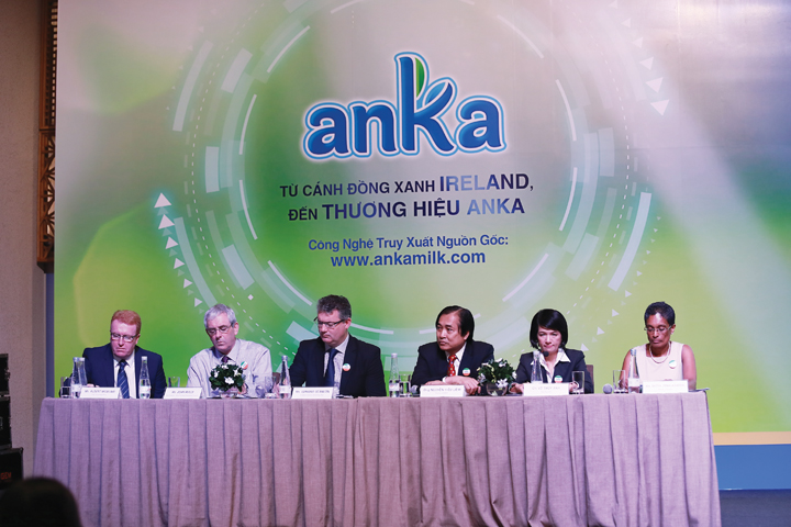 DN623_BvAnkaMilk040915_Vo-Thuy-Anh-4