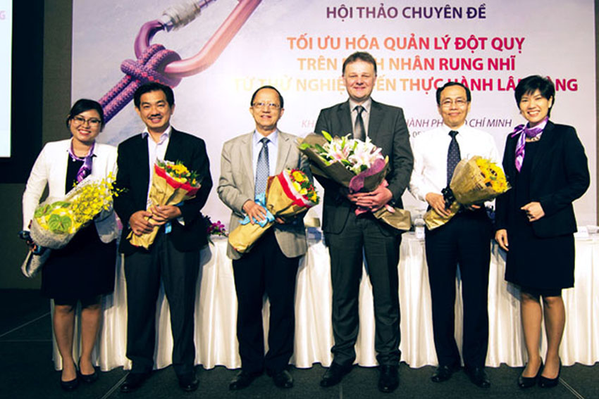 Phong-ngua-dot-quy-lieu-phap-khang-dong-duong-uong-BvBayer-705-2017 ok