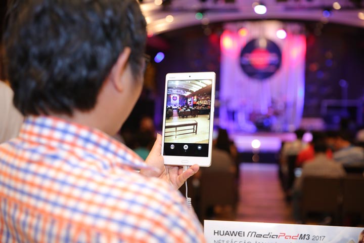 Huawei-boi-doi-may-tinh-bang-Tin-200717-7